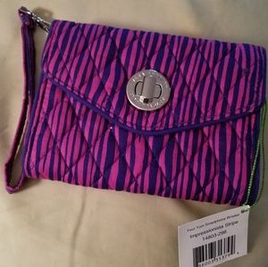 Vera Bradley Your Turn Smartphone wristlet NWT